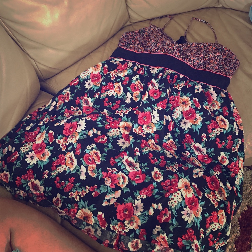 🌸🌺🌹🌷🌼 floral xhilaration dress