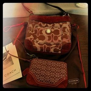 Coach signature purse and wristlet with dust bag!