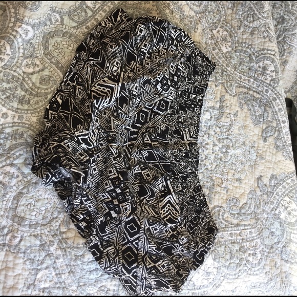 Cute Patterned Shorts - Picture 2 of 3