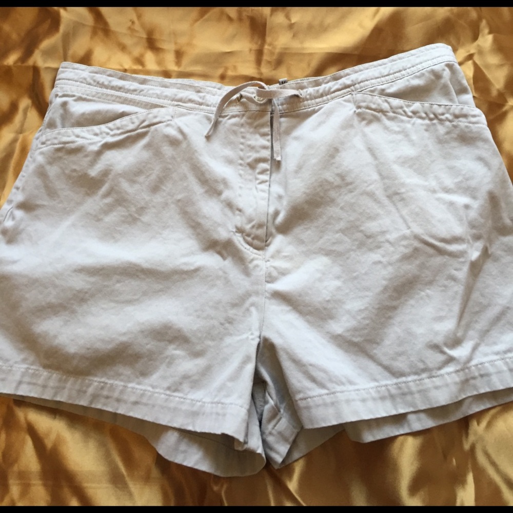 ☀️ Cute Carpenter shorts ☀️