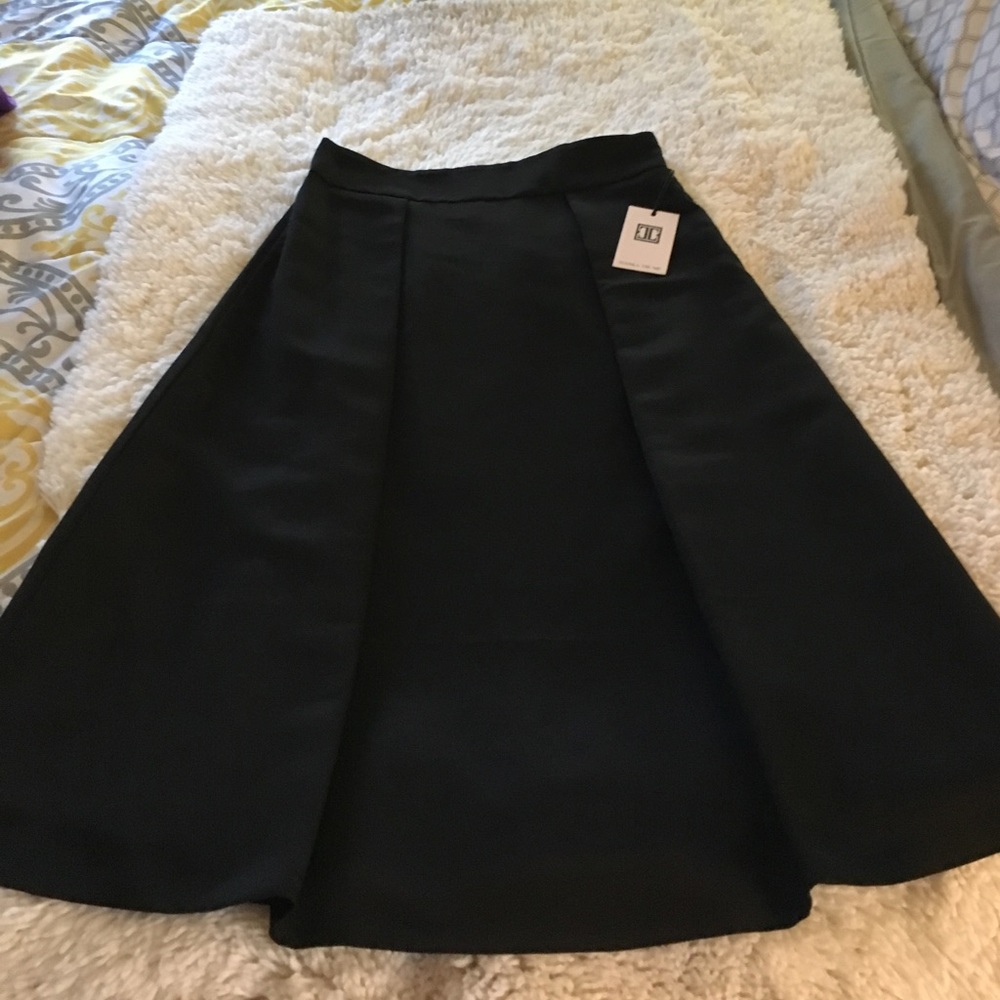 Ivanka Trump New Black Skirt