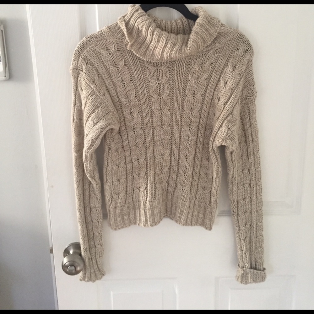 Boohoo cropped turtleneck sweater