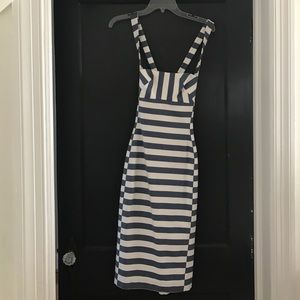 NEW Black Halo Dress Size 4