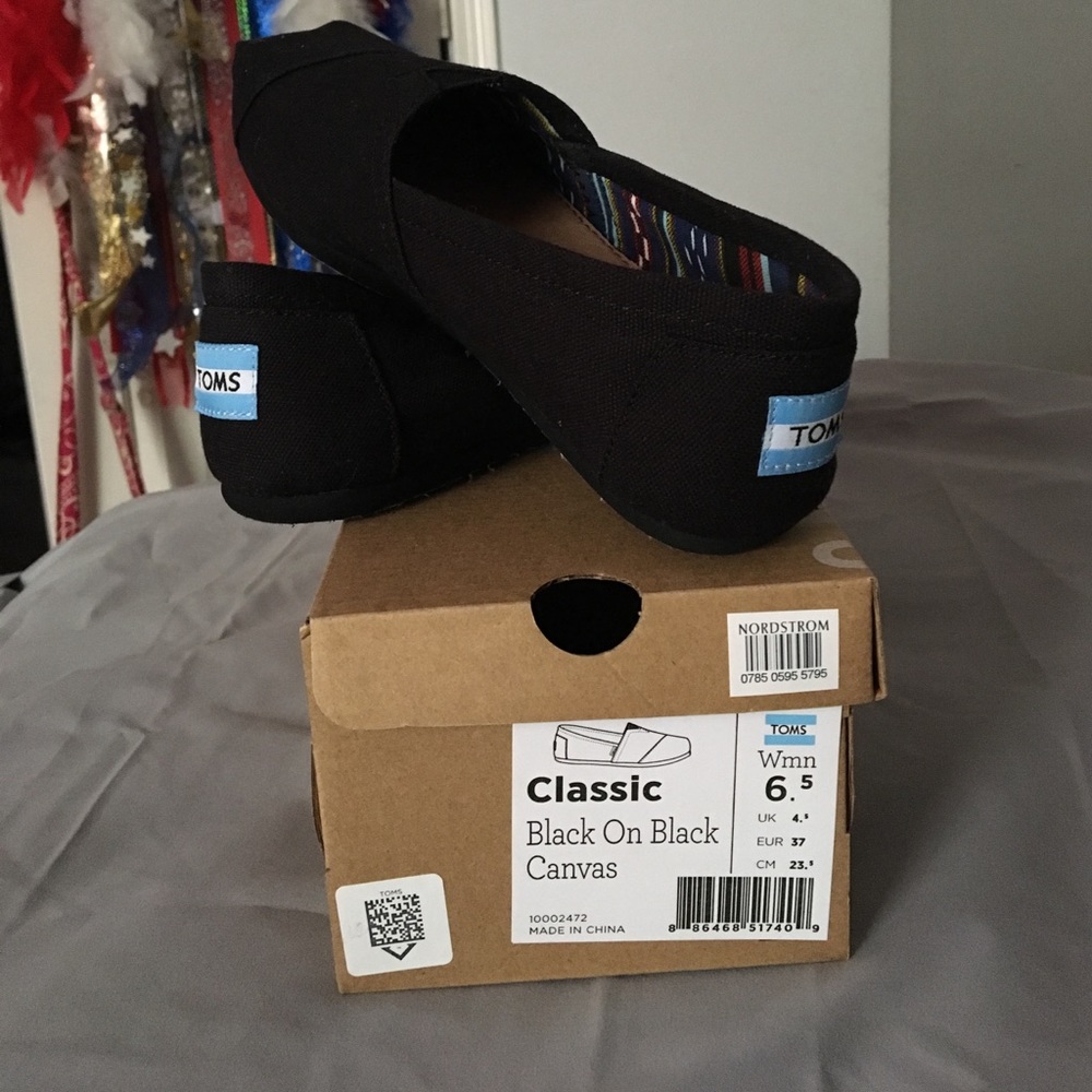 Classic Black On Black Canvas Toms