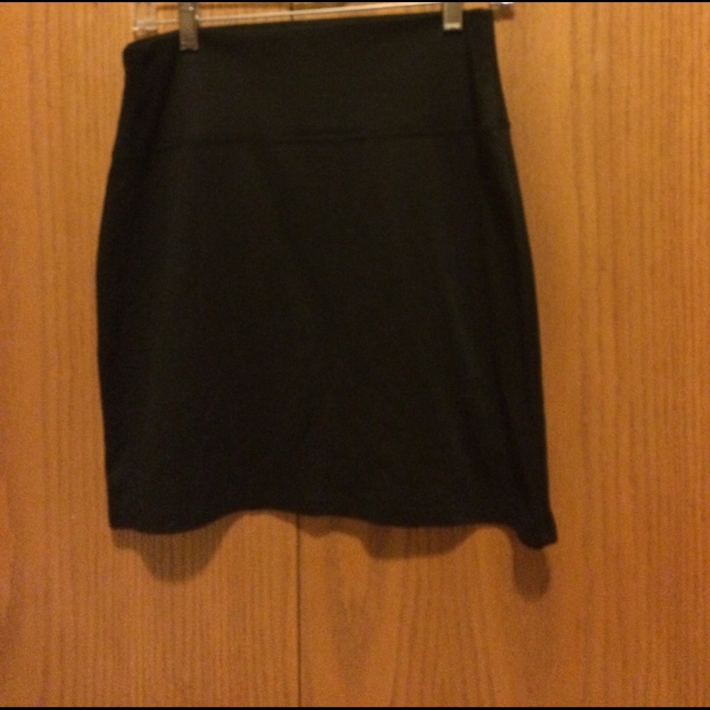 Sexy slim fitting skirt