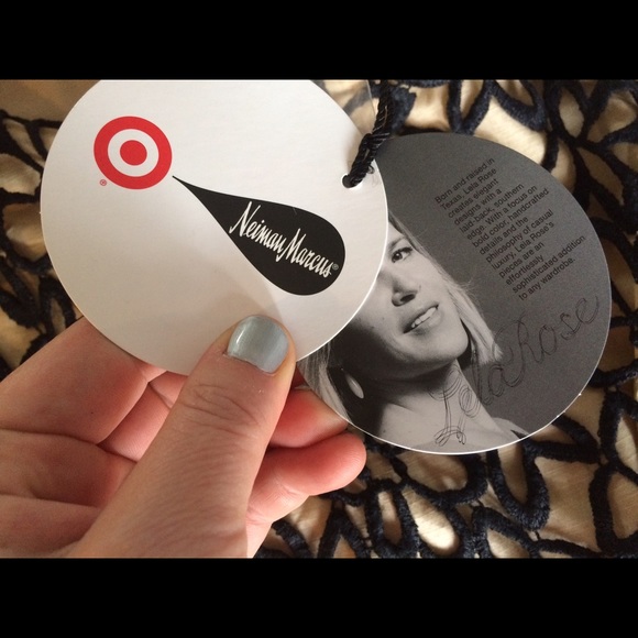 Guipure lace top - Picture 5 of 6