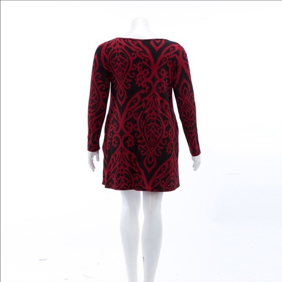 🆕"PLUS Size" Brocade Print Cross Detail Dress🆕 - Picture 5 of 6