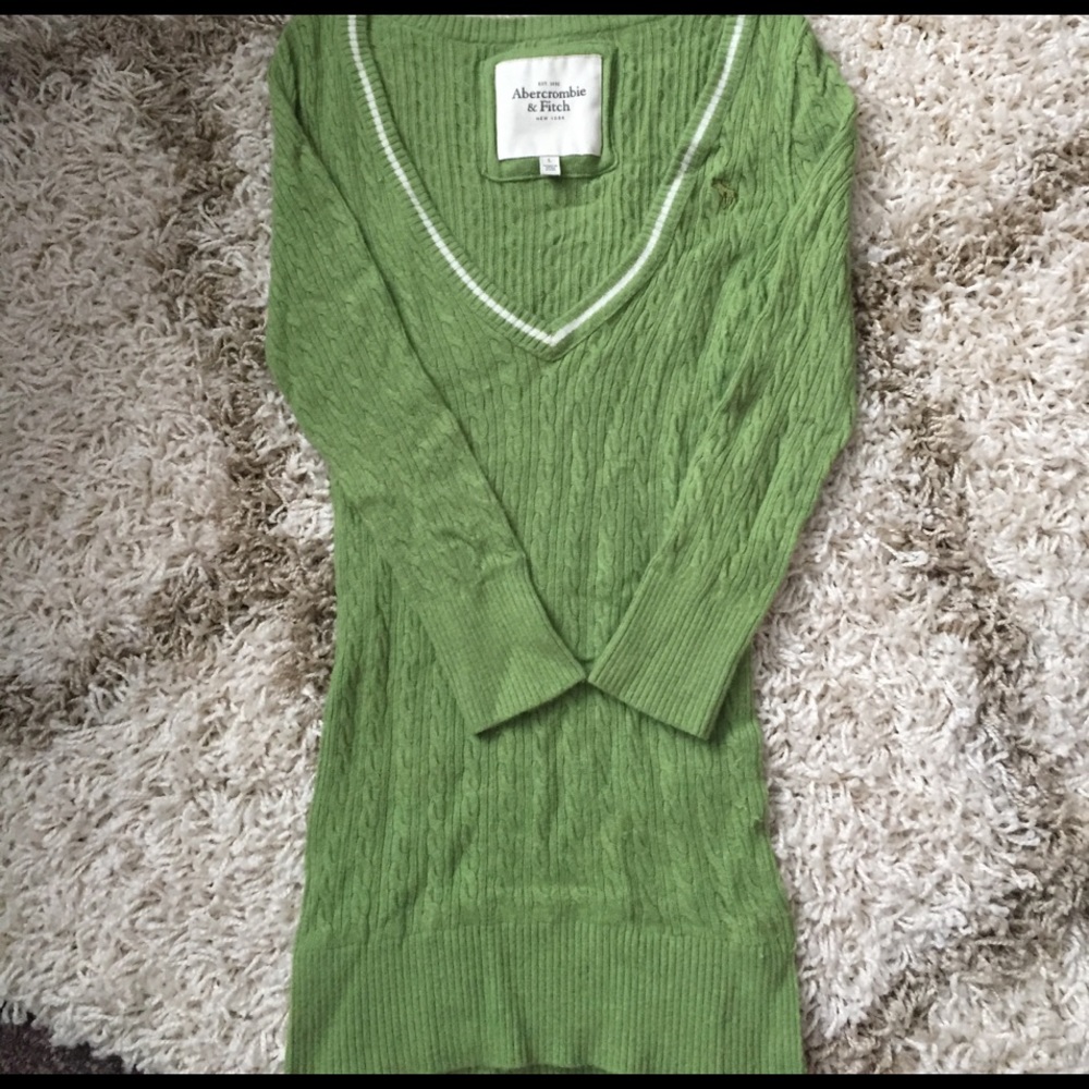 A&F sweater