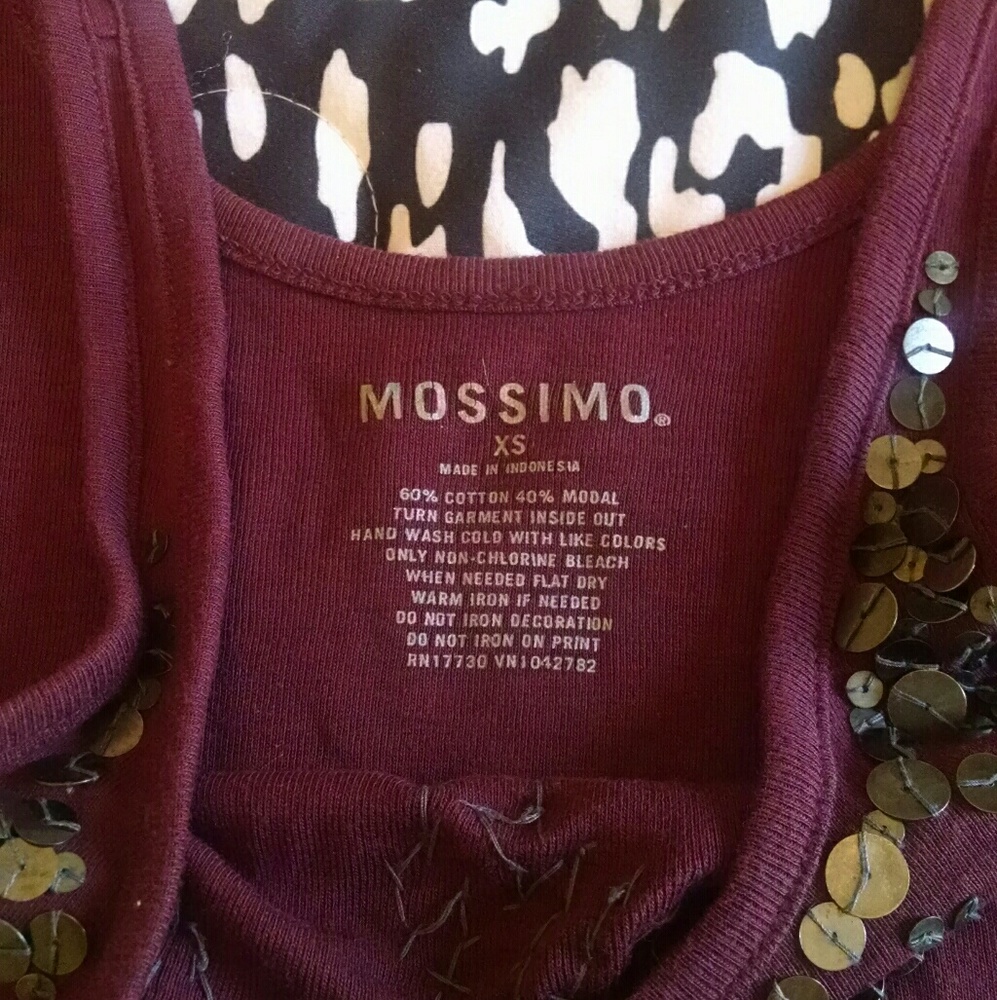 Burgundy Tank Top With Bronze Colored Sequins ✨ - Picture 2 of 3