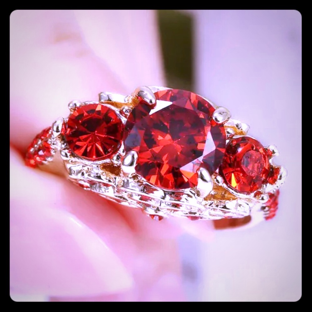 ❤️ Brand New Red Ruby Ring