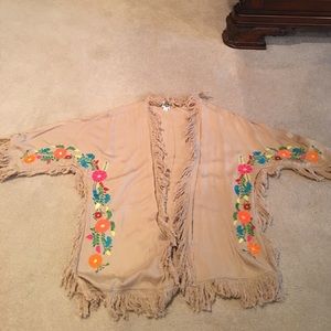 Light weight shell barely worn