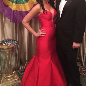 Red strapless sweetheart Jovani Gown/Dress