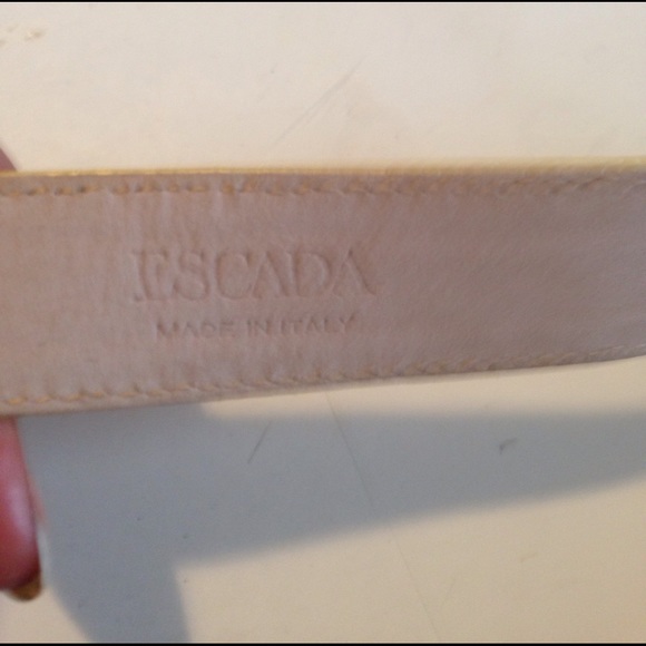 Escada belt
