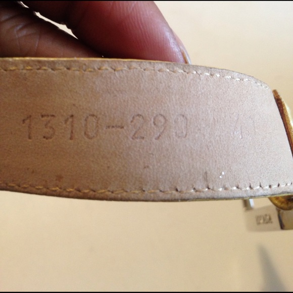 Escada belt main image 5