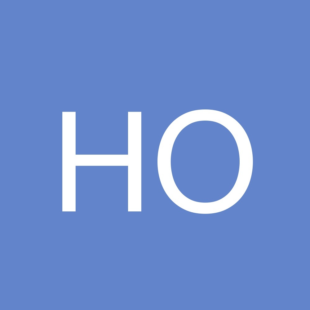 Meet your Posher, Holly