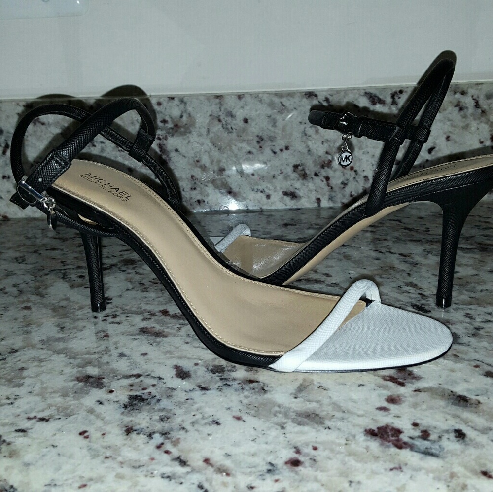Michael Kors black and white sandal