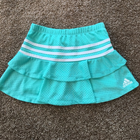 🎉HP 2/19🎉 Adidas Girls 2 Piece Skort Set - Picture 4 of 6