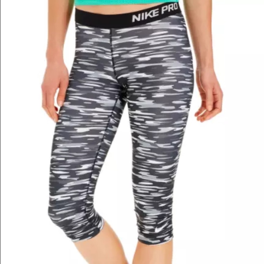 Nike Pro Dri-FIT Haze-Print Capri M White Black