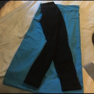 Spanx! Assets red hot label leggings