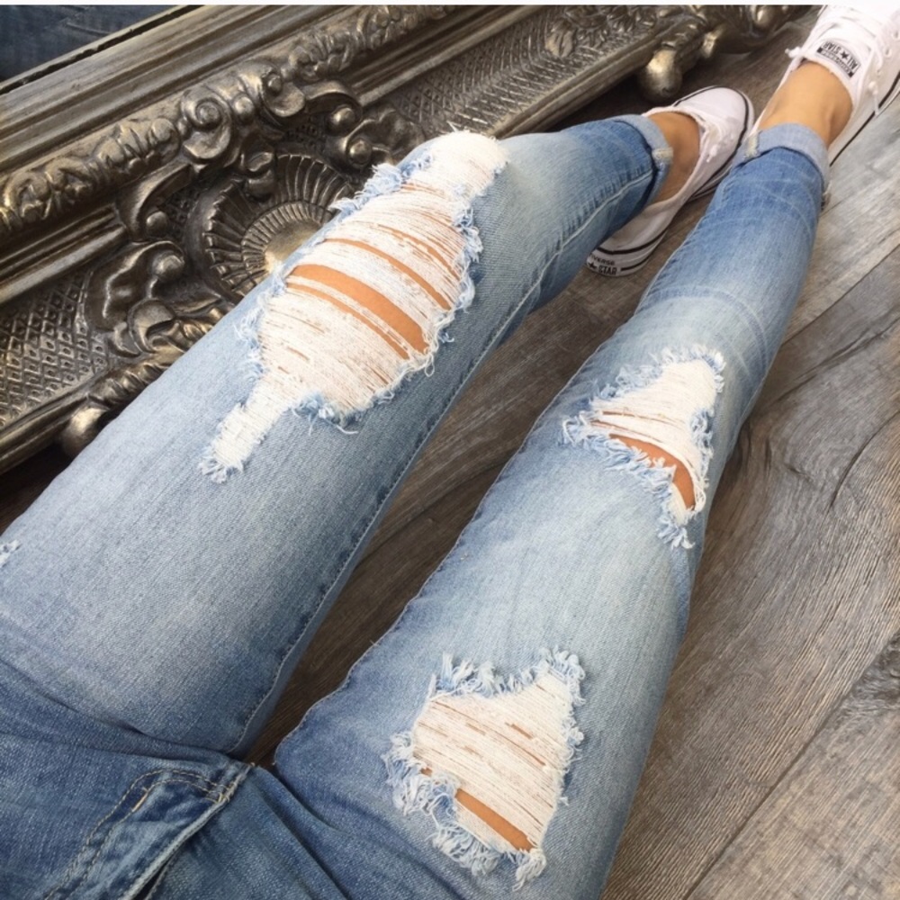 RESERVED Destroyed Blue Wash Jeans