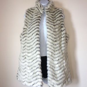 Me Jane Faux Fur Vest