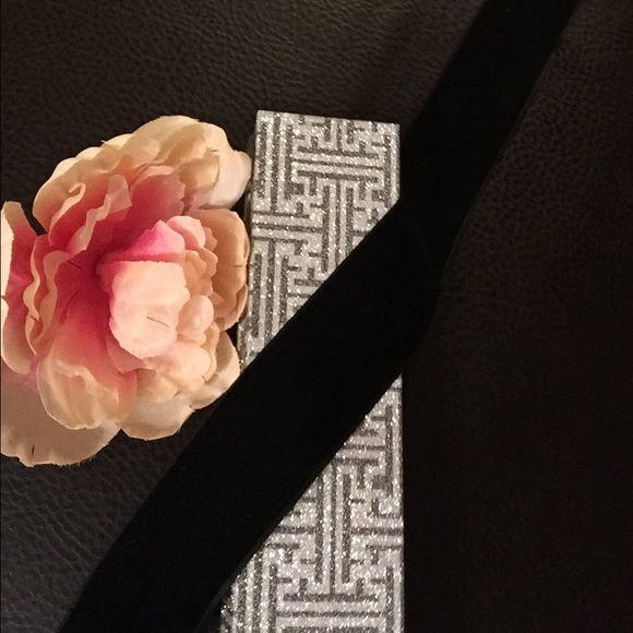 Chunky velvet choker - Picture 2 of 6