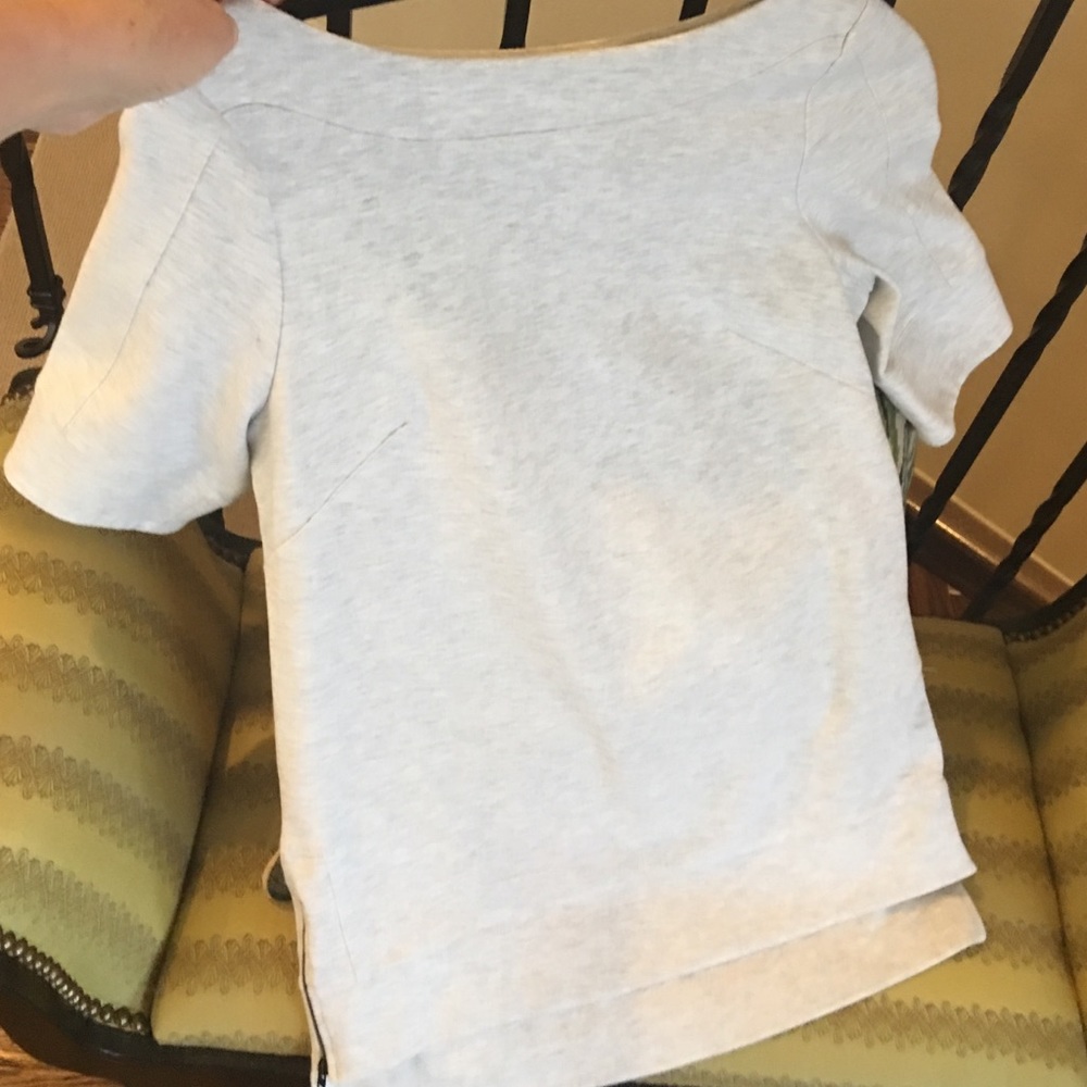 Marc Jacob's gray top xs