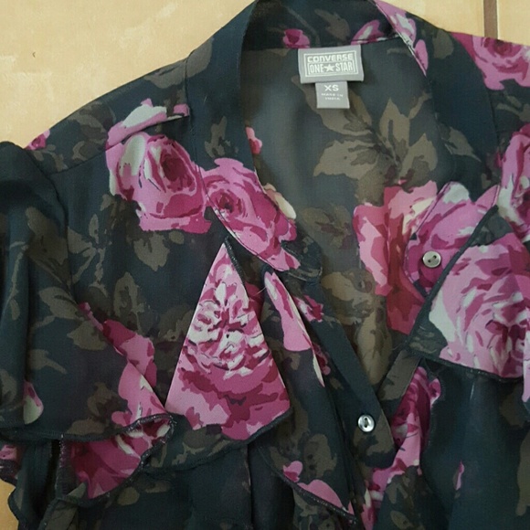 Blouse - Picture 2 of 3