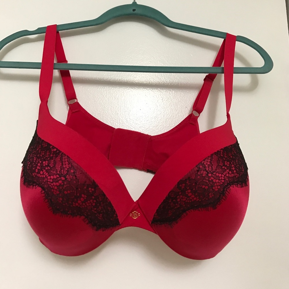 Victoria's Secret Very Sexy Push Up Bra