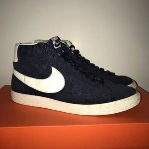 Nike vintage blazers