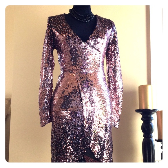 Charlotte Russe Dresses & Skirts - Pink sequin dress
