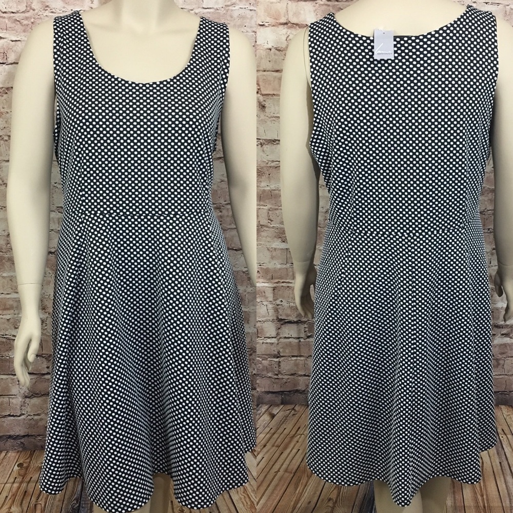 Lane Bryant Polka Dot Sleeveless 24 black white