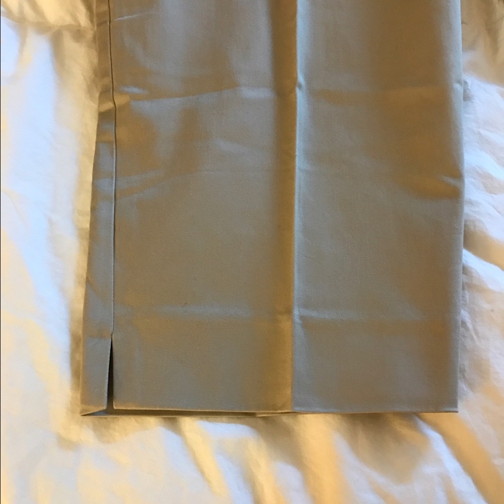 Capri's - Picture 3 of 4