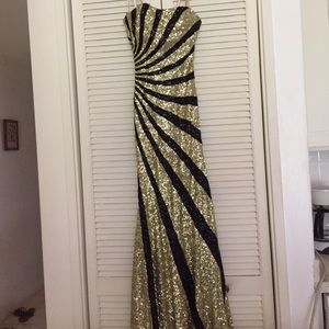 Prom dress only worn once perfect condition!