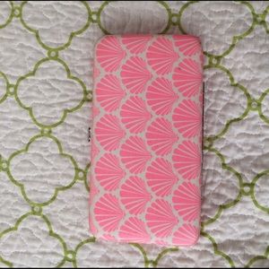 Neon pink seashell wallet