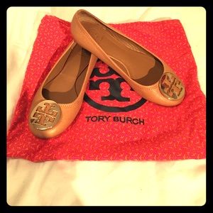 Tan Tory Butch Reva Flats
