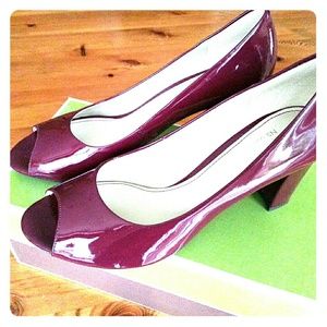 Naturalizer women's "Carmen" heels, never worn