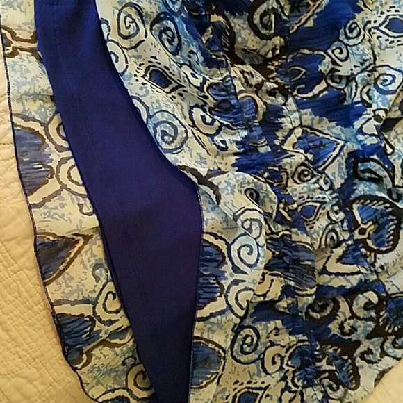 Spring skirt - Picture 3 of 3