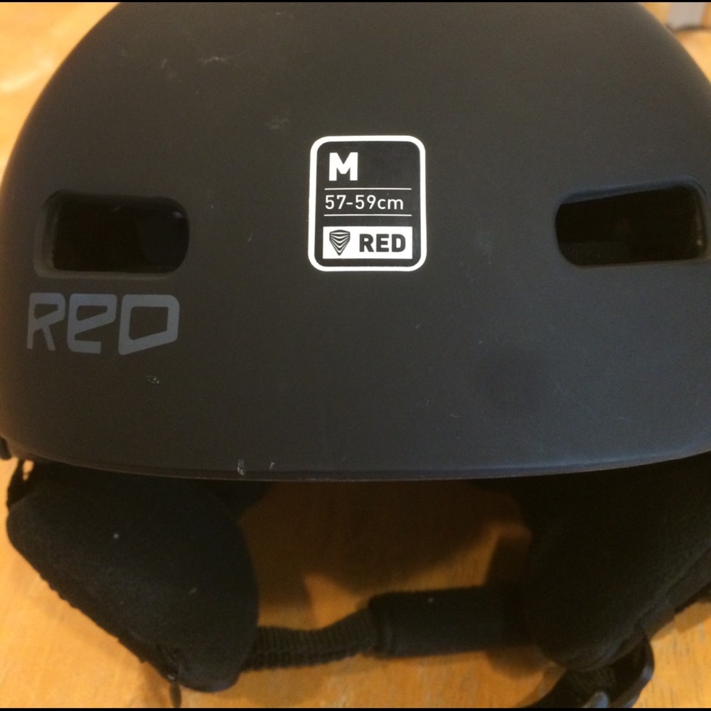 Red Trace used ski/snow helmet Medium 57-59 cm