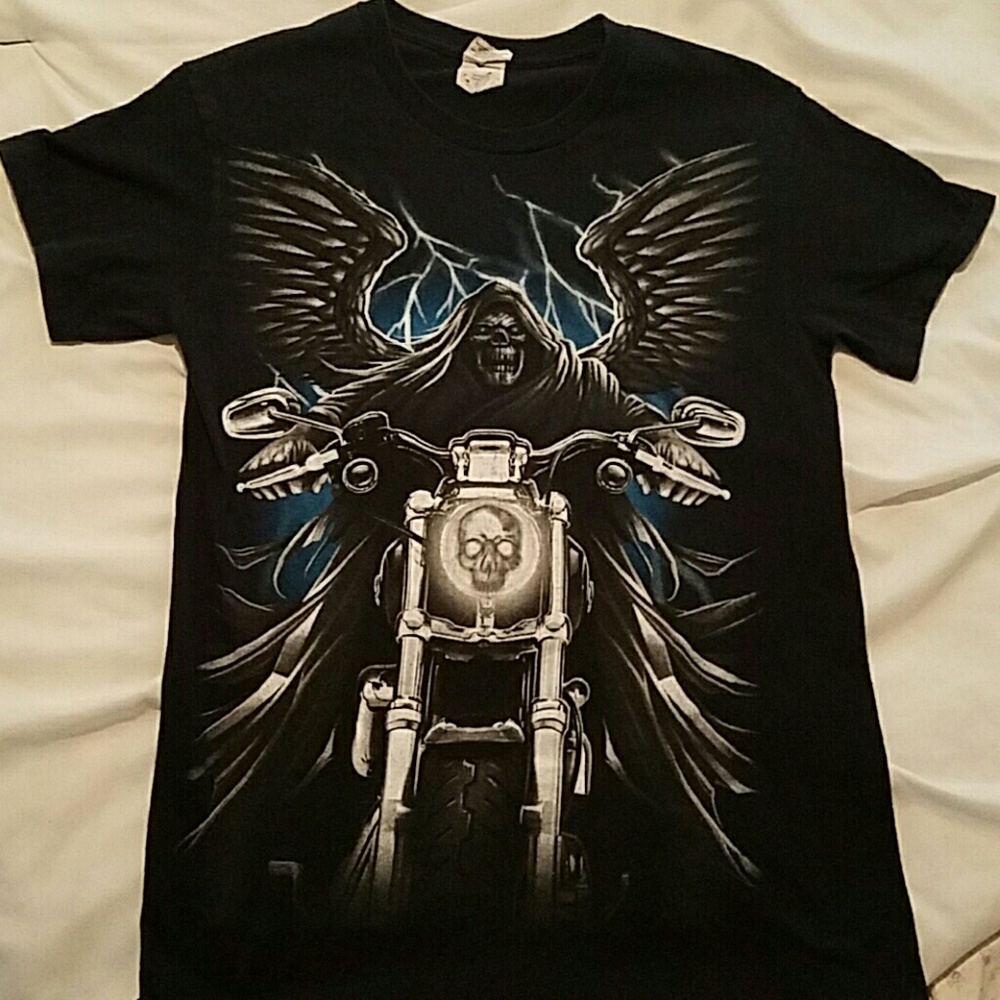Short-sleeved t-shirt