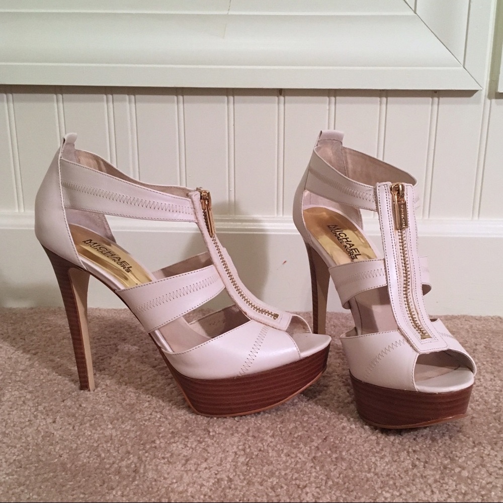 Berkley platform sandals in vanilla leather