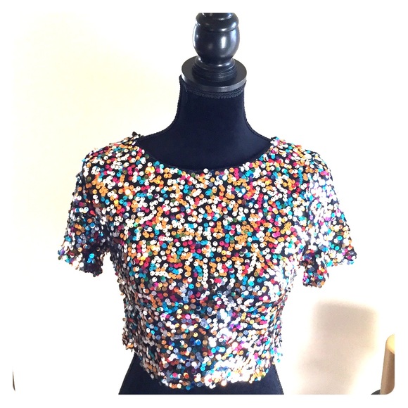 NWT Multi-colored cropped top - Picture 1 of 3