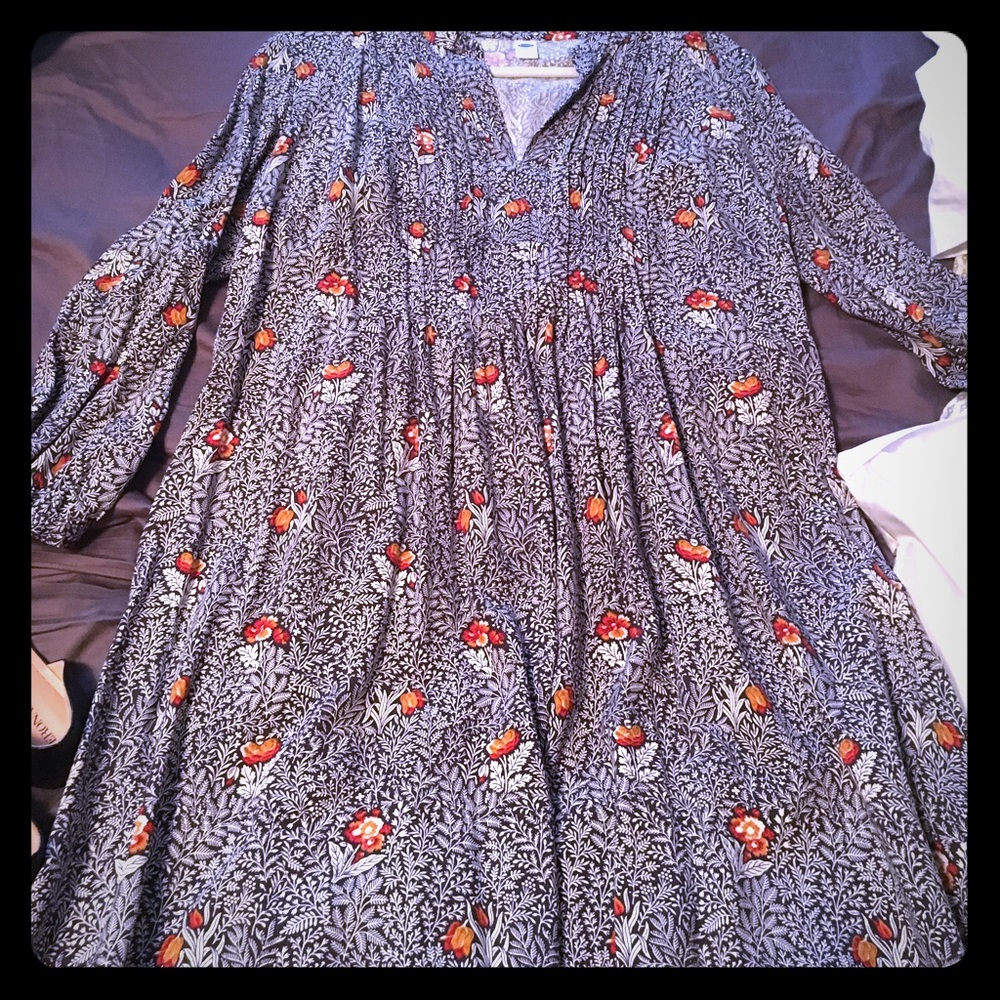 Long sleeve light weight  swing dress