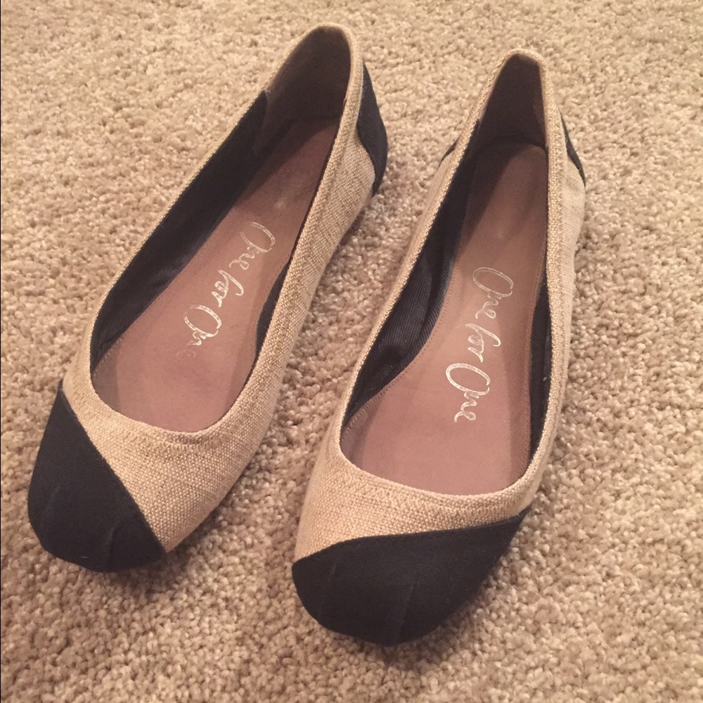 TOMS ballet flats, Natural and Black