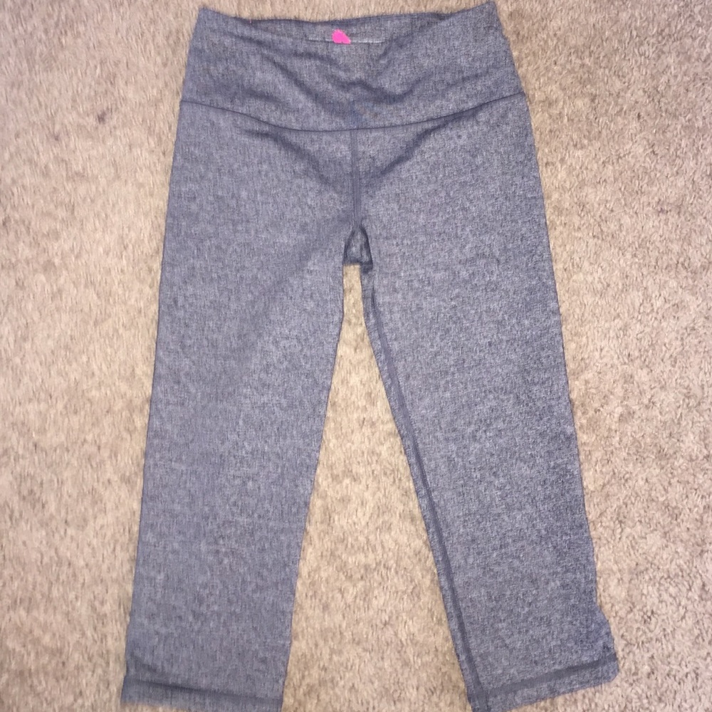 VSX Sport Cropped Athletic Leggings SALE