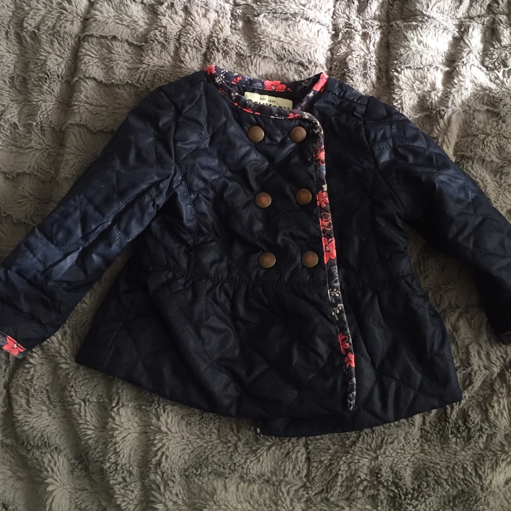 Sweet toddler outfit & coat! - Picture 2 of 4