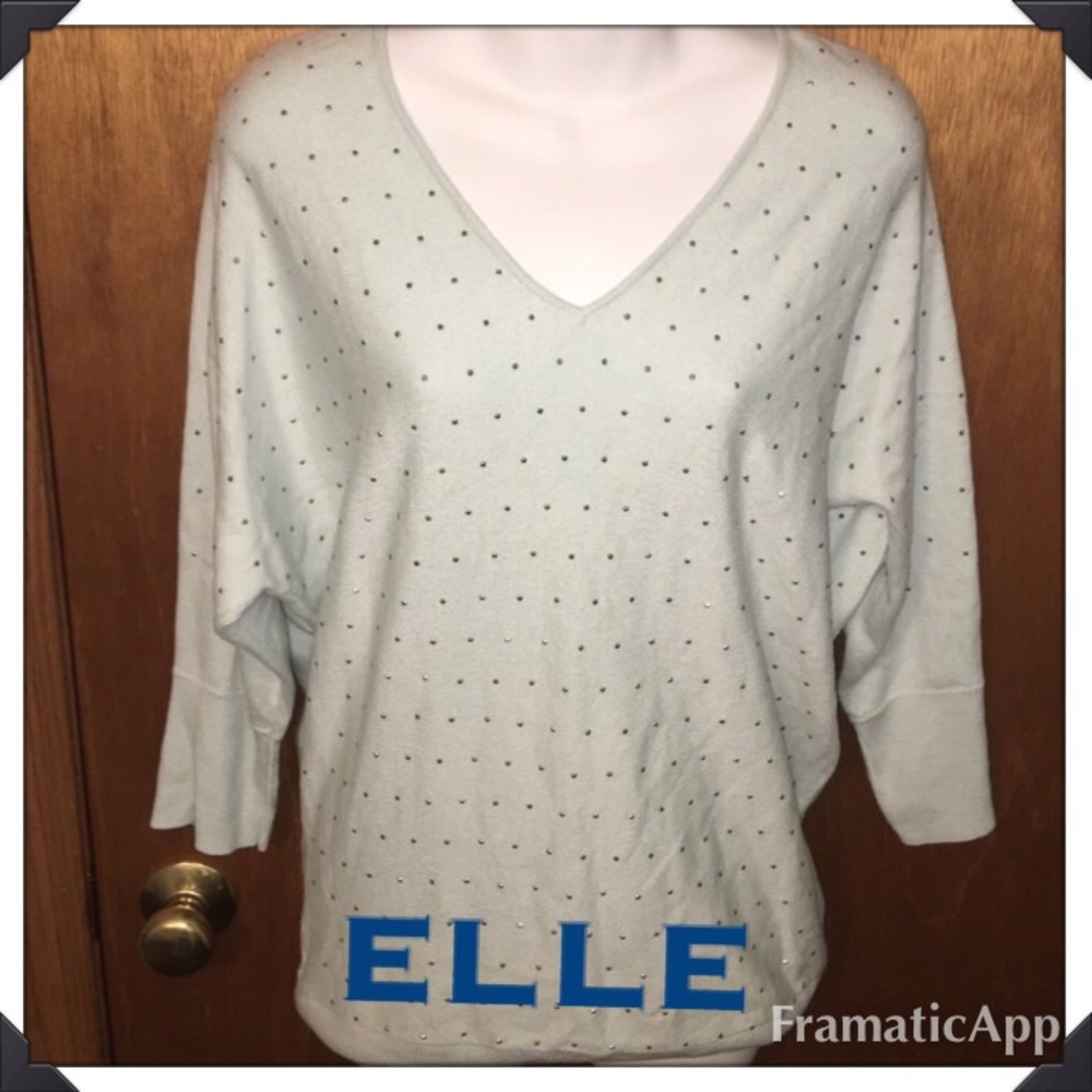 Beautiful mint green sweater by Elle