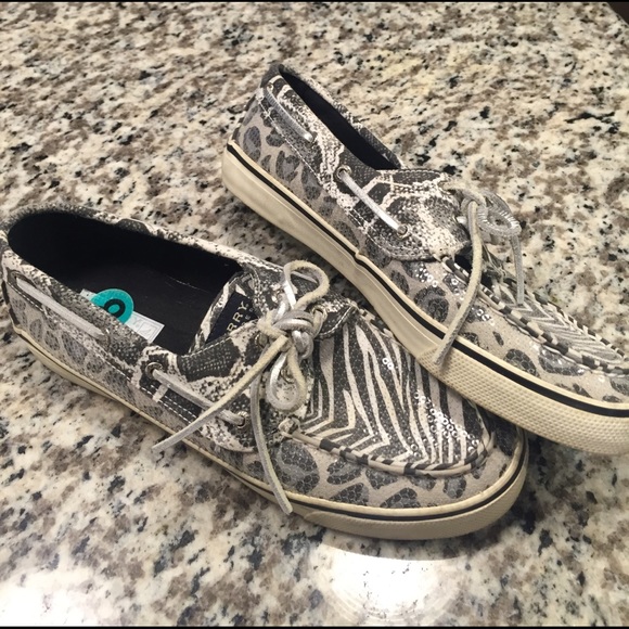 Sperry - Picture 1 of 4