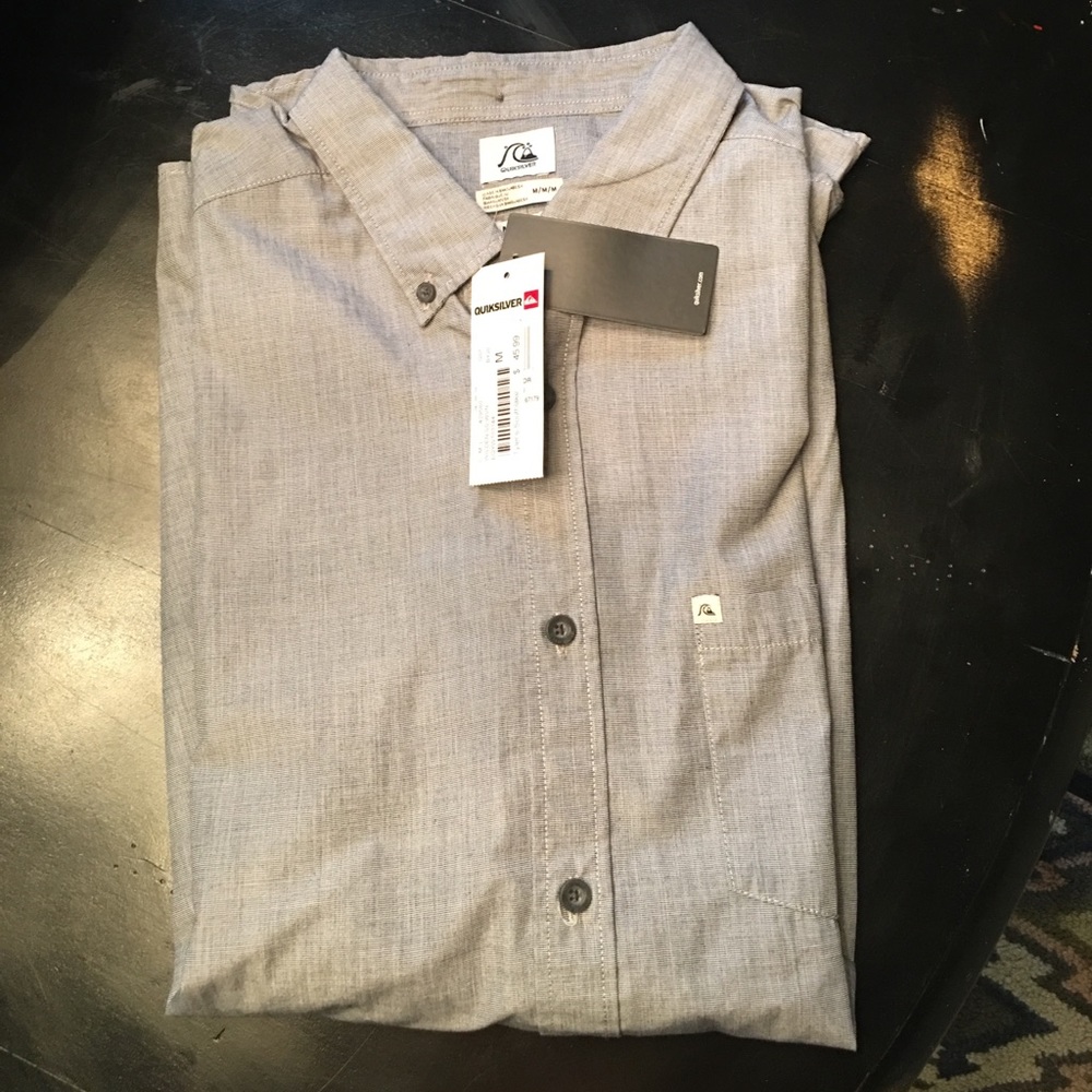 Men's medium Quicksilver shirt .