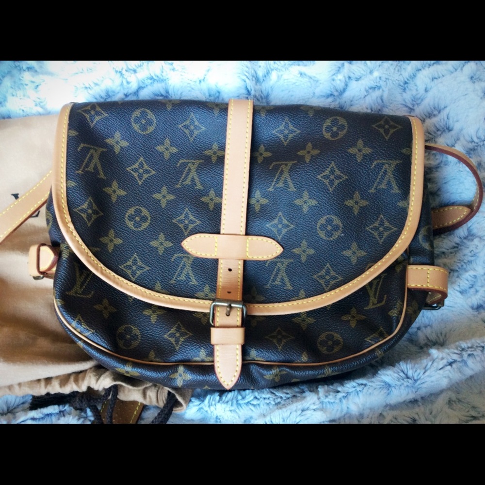 Louis Vuitton Saumur 30 Monogram.